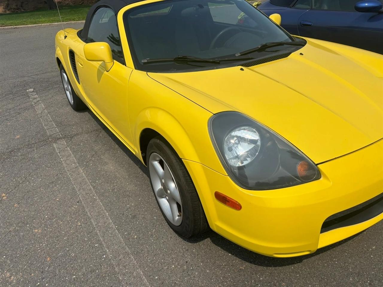 toyota mr2 spyder 2002 JTDFR320720050461 image toyota mr2 spyder 2002 JTDFR320720050461 image